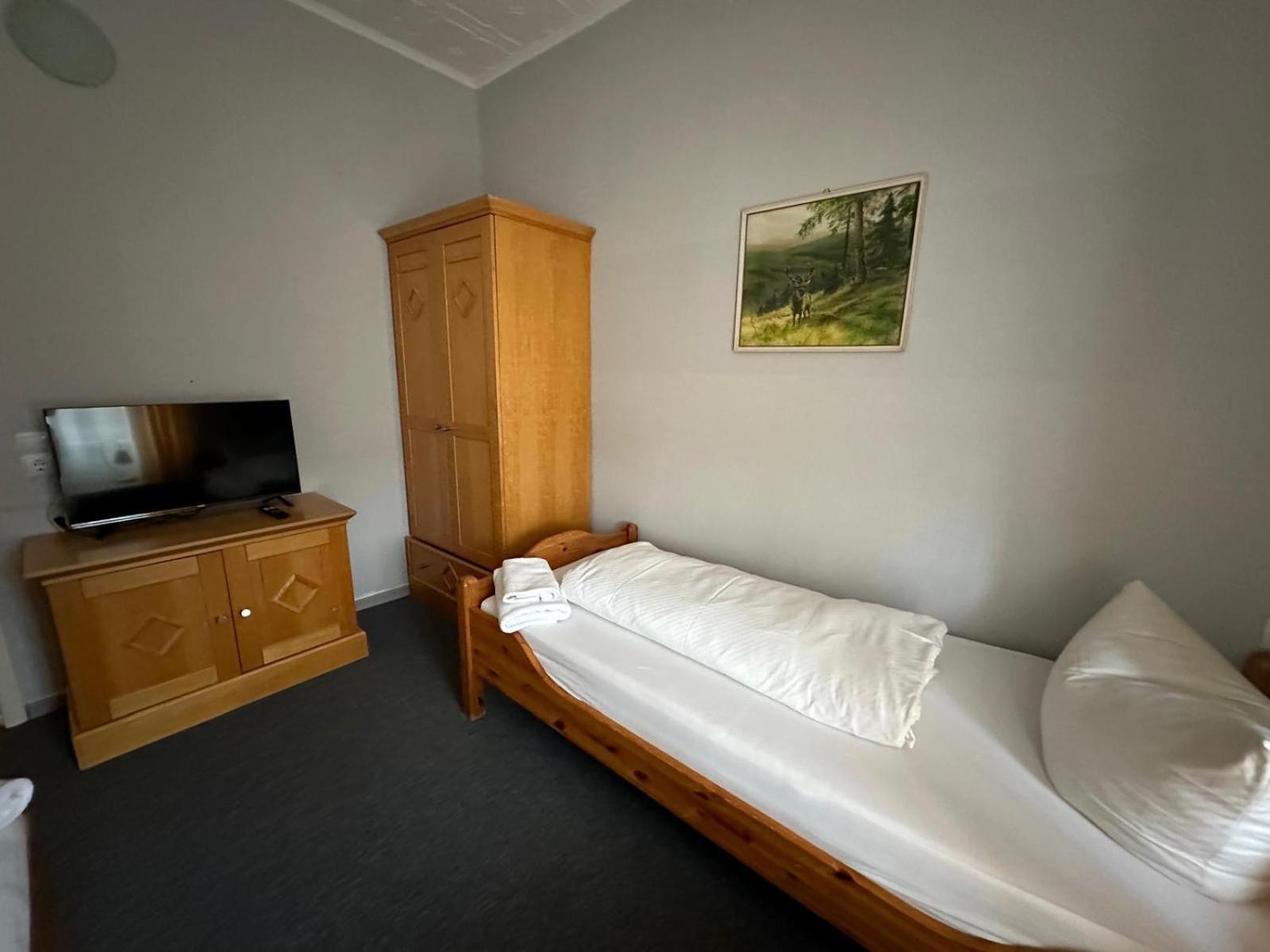 Pension Zur Alten Schule Беренштайн Экстерьер фото