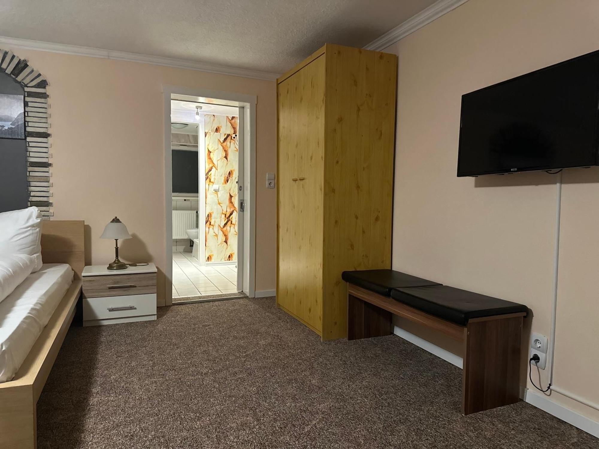 Pension Zur Alten Schule Беренштайн Экстерьер фото